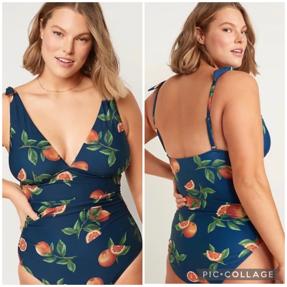 Old Navy Orange Print Swimsuit 🍊